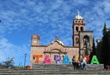 Plaza principal de Tapalpa. Fotografía: Juan José Ríos